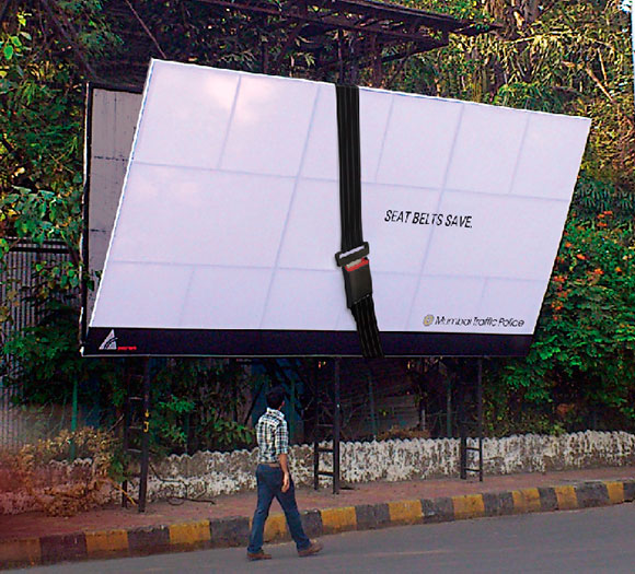 Traffic Police Mumbai: Falling Hoarding