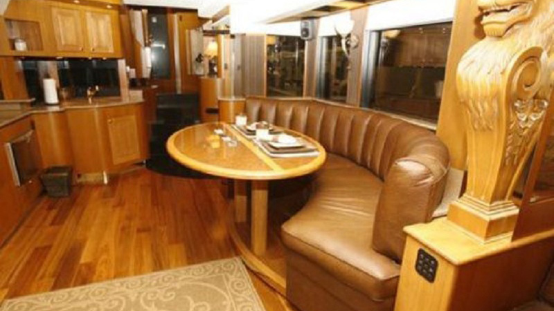 Will Smith's Mobile Mansion 2